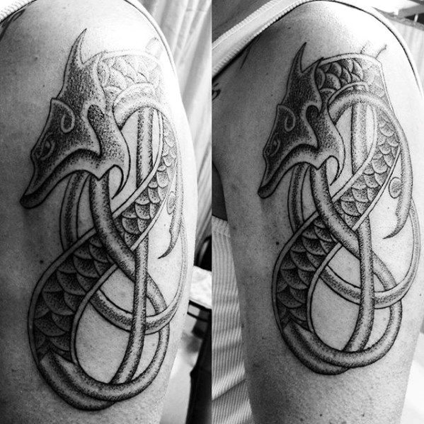 tatuaje dragon celta para hombre 24