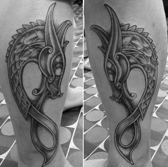tatuaje dragon celta para hombre 31