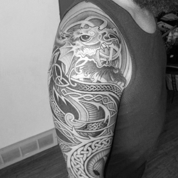 tatuaje dragon celta para hombre 37