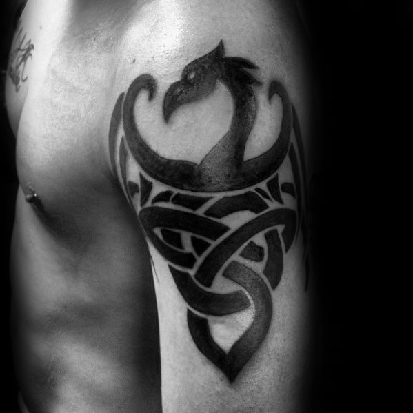 tatuaje dragon celta para hombre 44