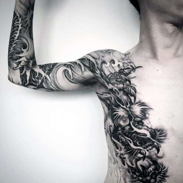 tatuaje dragon pecho para hombre 11