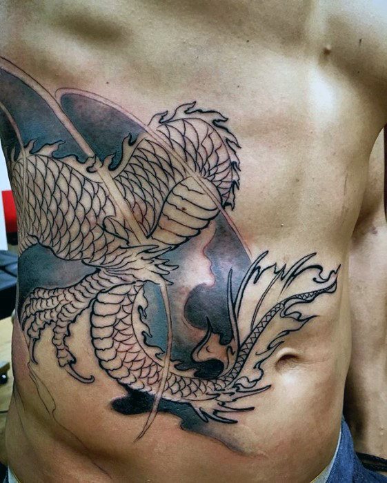 tatuaje dragon pecho para hombre 12