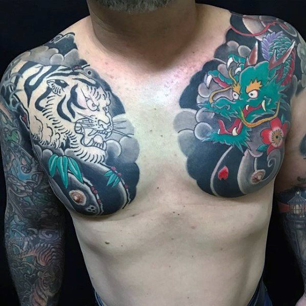 tatuaje dragon pecho para hombre 33