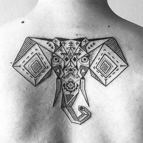 tatuaje elefante para hombre 14