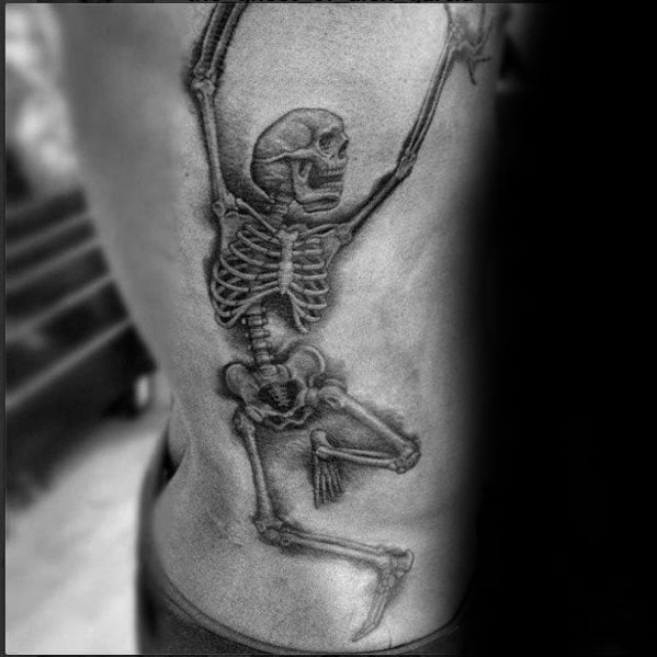 tatuaje esqueleto bailando para hombre 19