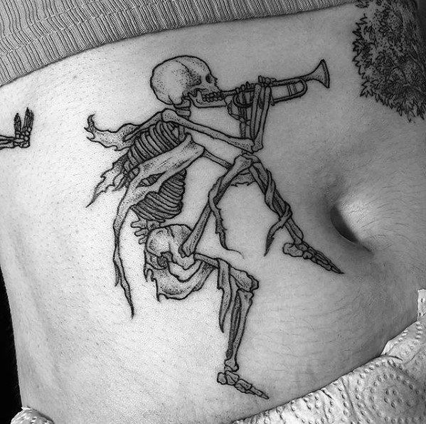 tatuaje esqueleto bailando para hombre 29