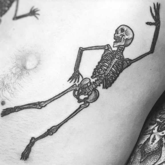 tatuaje esqueleto bailando para hombre 32