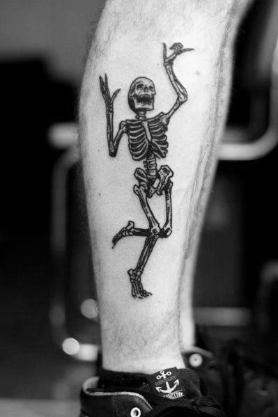 tatuaje esqueleto bailando para hombre 34