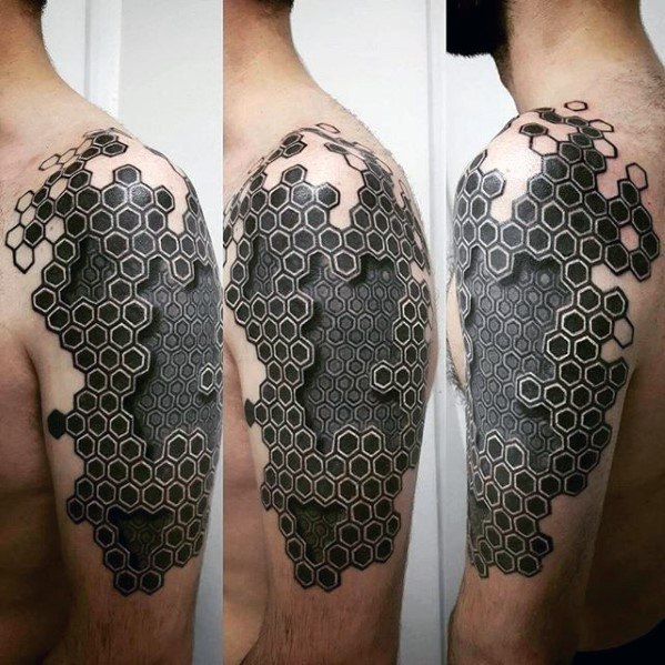 tatuaje geometrico brazo para hombre 22