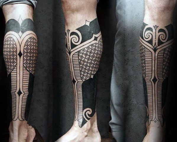 tatuaje geometrico pierna para hombre 14