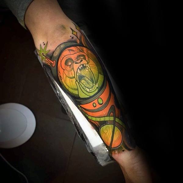 tatuaje gorila nuevo estilo para hombre 01