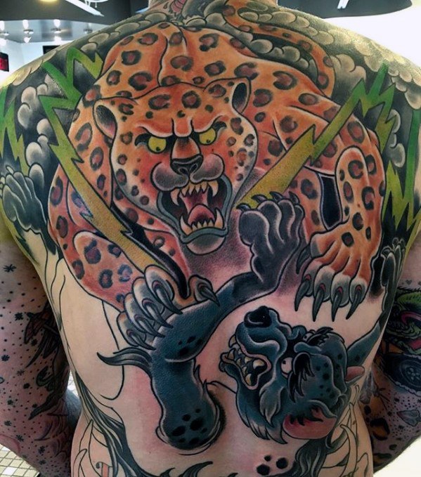 tatuaje hiena para hombre 15