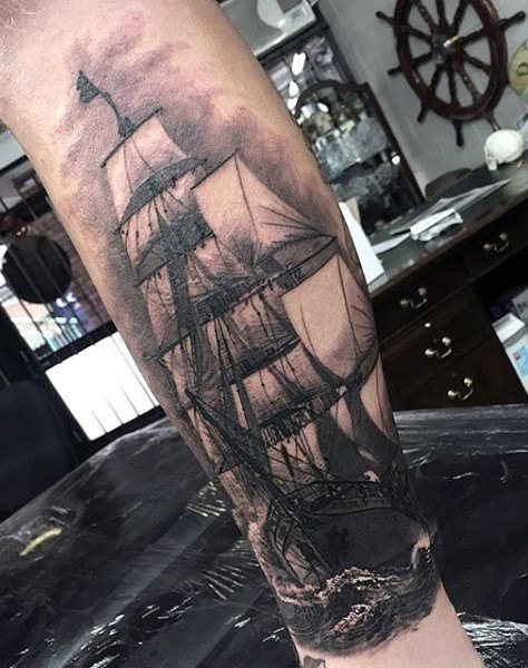 tatuaje nautico para hombre 38