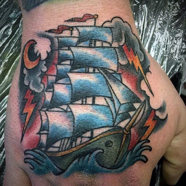 tatuaje nautico para hombre 49