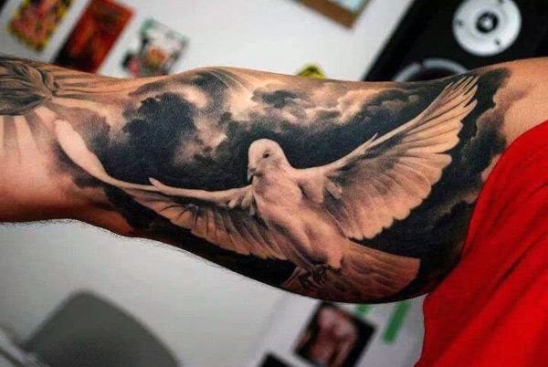 tatuaje paloma para hombre 02