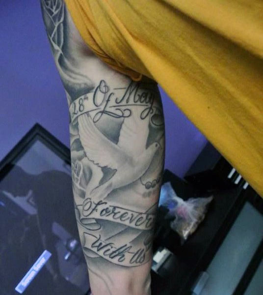 tatuaje paloma para hombre 31