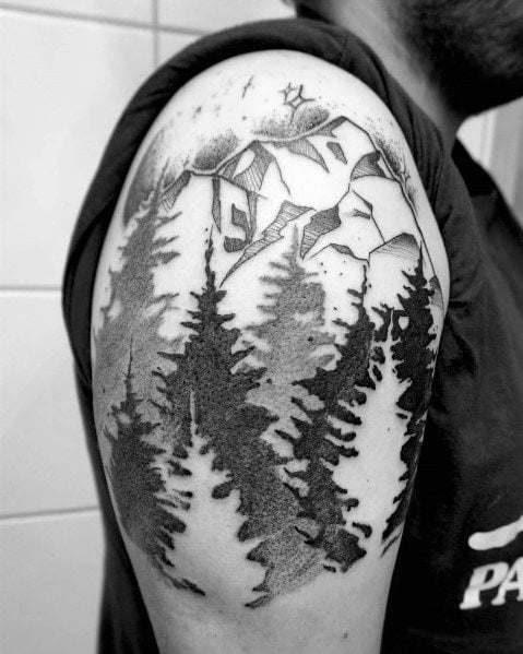 tatuaje perfecto arbol para hombre 07