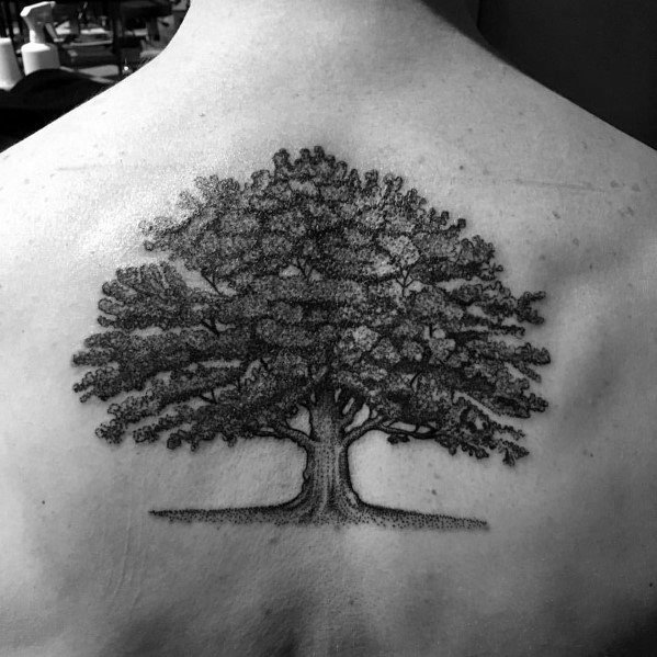 tatuaje perfecto arbol para hombre 08