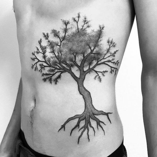 tatuaje perfecto arbol para hombre 42