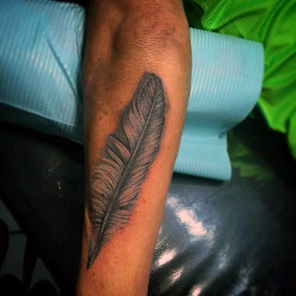 tatuaje plumas para hombre 26