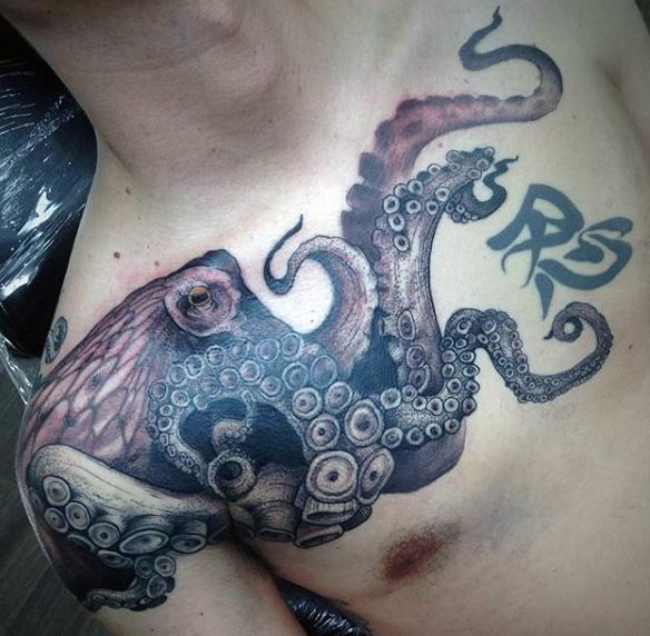 tatuaje pulpo en hombre 47