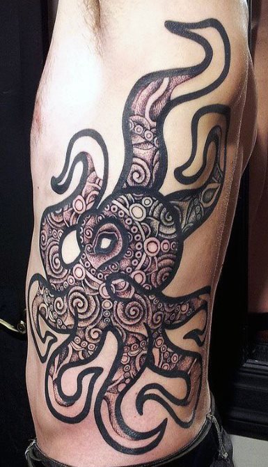 tatuaje pulpo en hombre 51