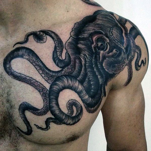 tatuaje pulpo pecho para hombre 02