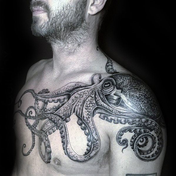 tatuaje pulpo pecho para hombre 06