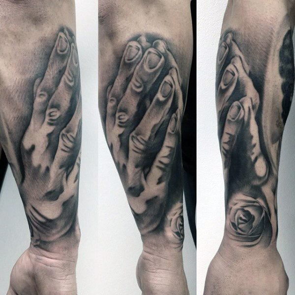 tatuaje religioso para hombre 20