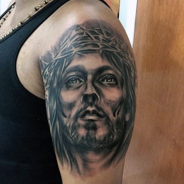tatuaje religioso para hombre 32