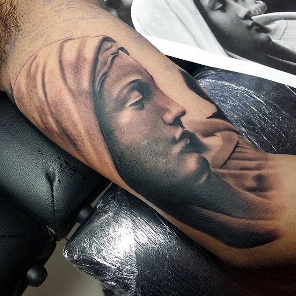 tatuaje religioso para hombre 62