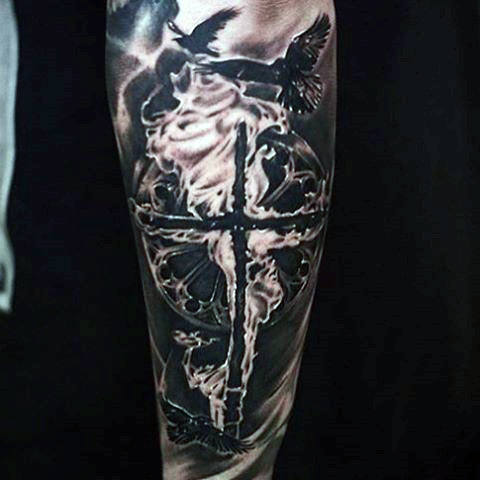 tatuaje religioso para hombre 69