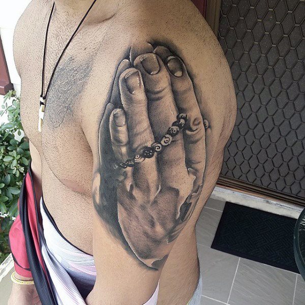tatuaje religioso para hombre 88