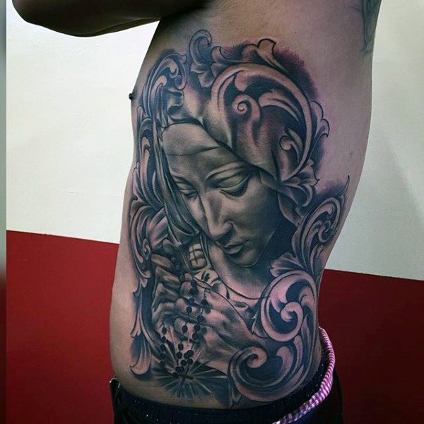 tatuaje religioso para hombre 90