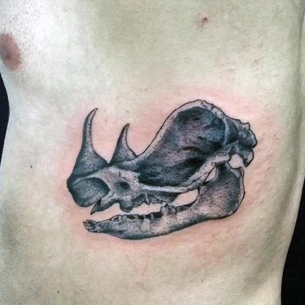 tatuaje rinoceronte para hombre 58