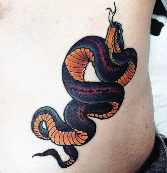tatuaje serpiente nuevo estilo para hombre 08