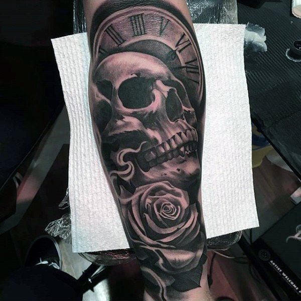 tatuaje tinta negra para hombre 23