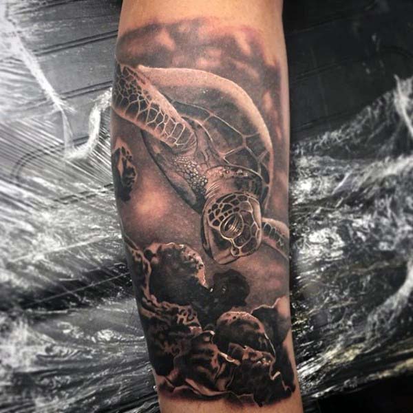 tatuaje tortuga para hombre 33