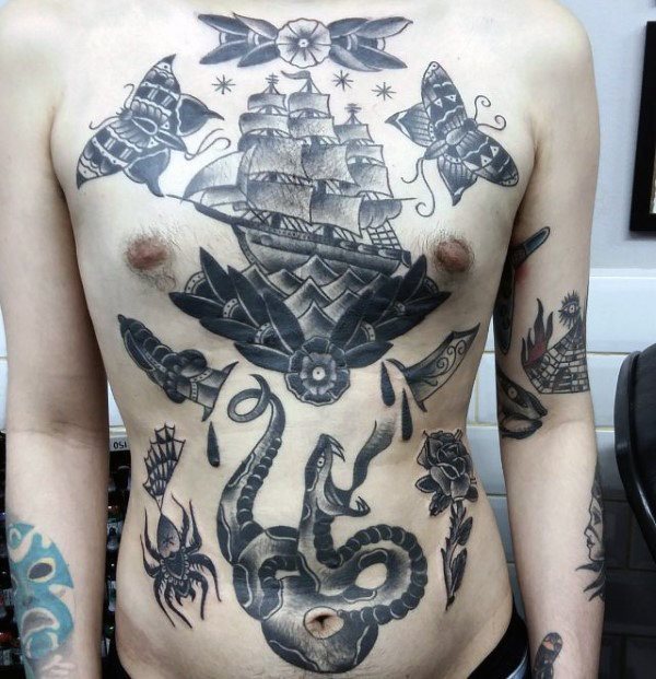 tatuaje tradicional barco para hombre 15