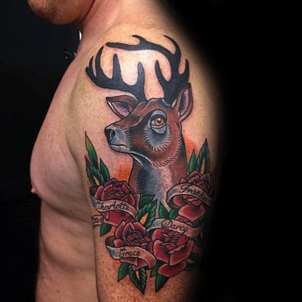 tatuaje tradicional ciervo para hombre 19