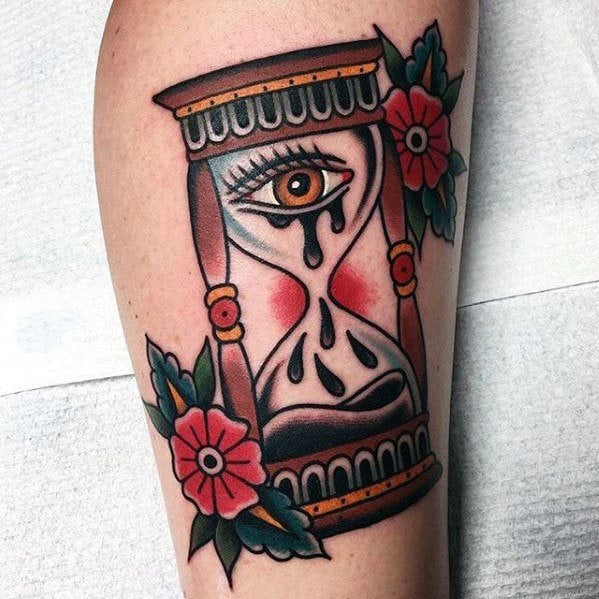 tatuaje tradicional reloj arena para hombre 12