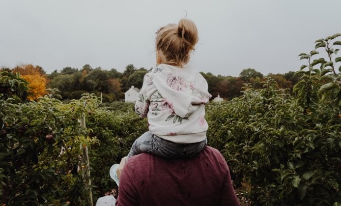 padre con su hijo 01