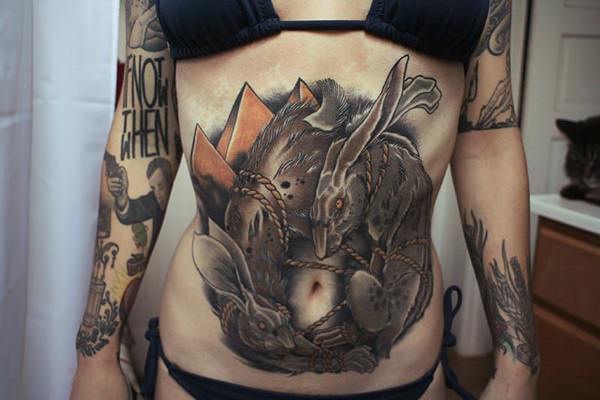 tatuaje abdomen barriga 1572