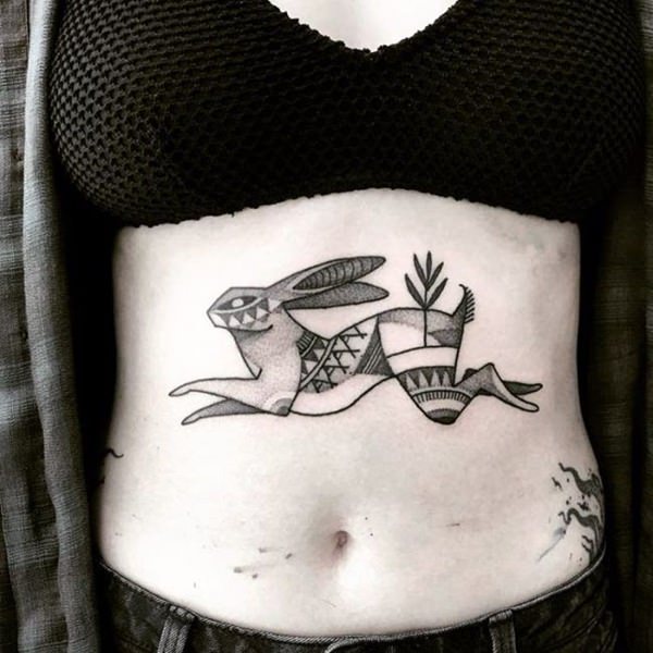 tatuaje abdomen barriga 1949