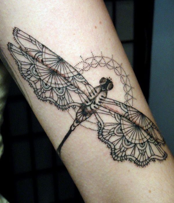 Tatuajes de libélulas y su significado: 180 Diseños