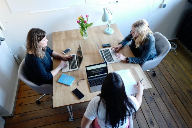 Géminis en el trabajo: Las profesiones que más y mejor encajan contigo