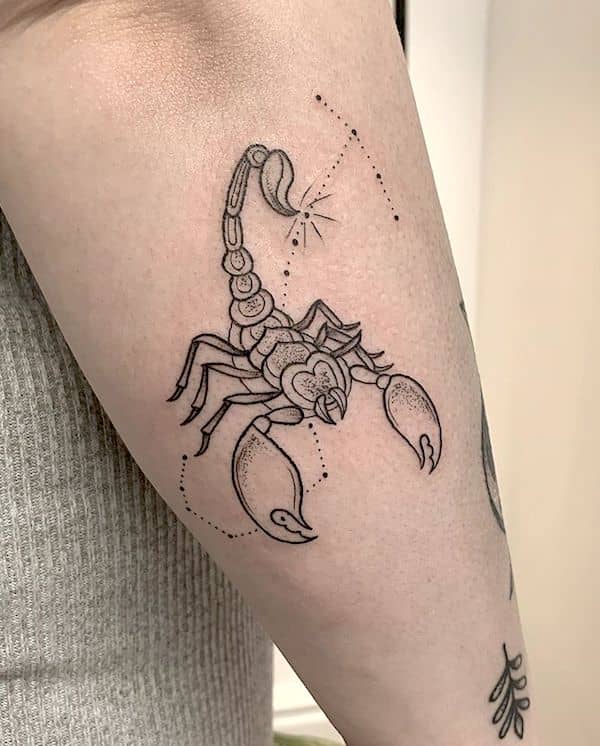 tatuaje para un escorpio 35