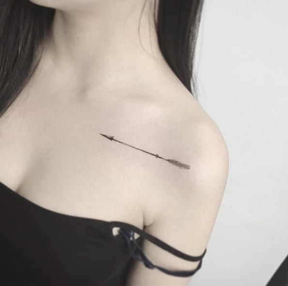 tatuaje flecha geometrica 264