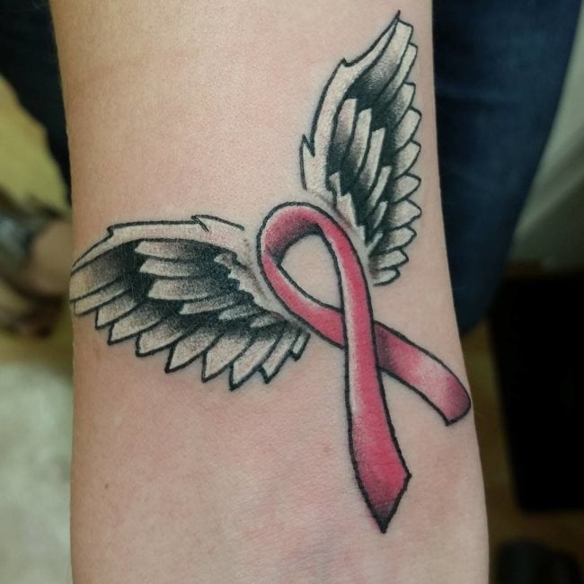 tatuaje lazo cancer 168