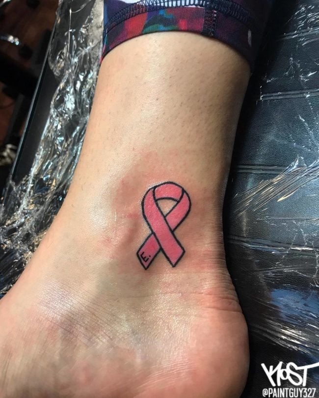 tatuaje lazo cancer 192